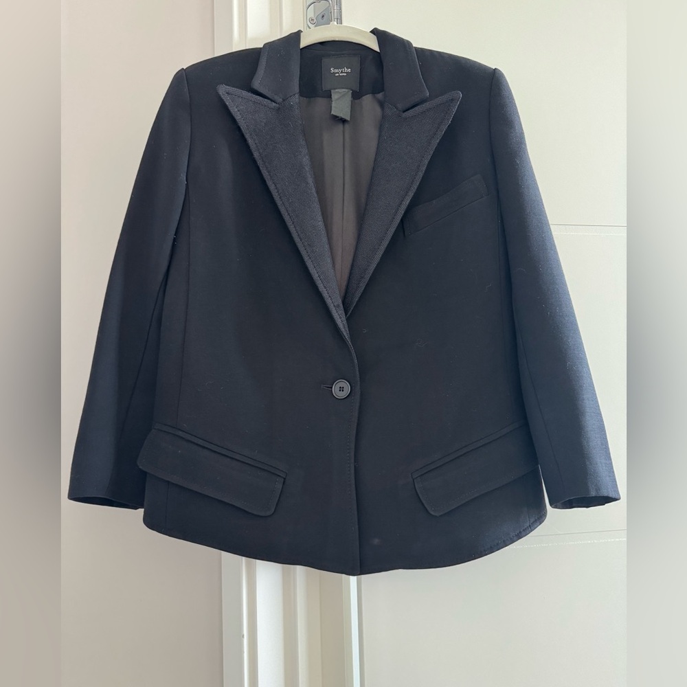 Smythe Elegant Black Blazer